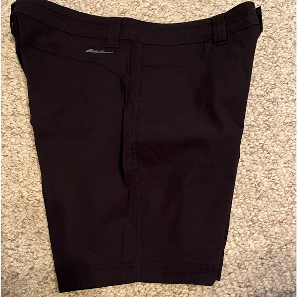 NWOT Eddie Bauer Women’s Rainier Hiking Cargo Water repellent shorts size 4 - Picture 10 of 14